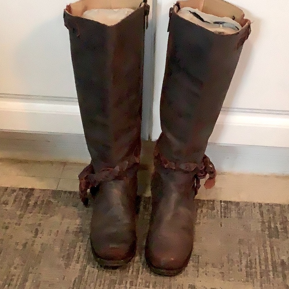 BED/STU Tall Boots Dark Grey/Saddle Undertones, Size 7